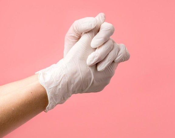 Latex examination hand gloves wholesaler in Gandhinagar