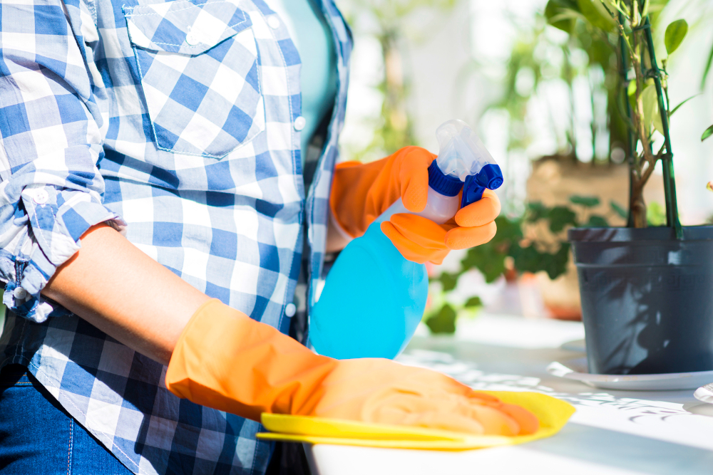 House hold hand gloves wholesaler in Gandhinagar